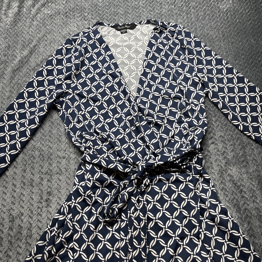 Charlie Paige Wrap Dress Size M Slimming‎ Travel Wrinkle Resistant - Picture 3 of 15